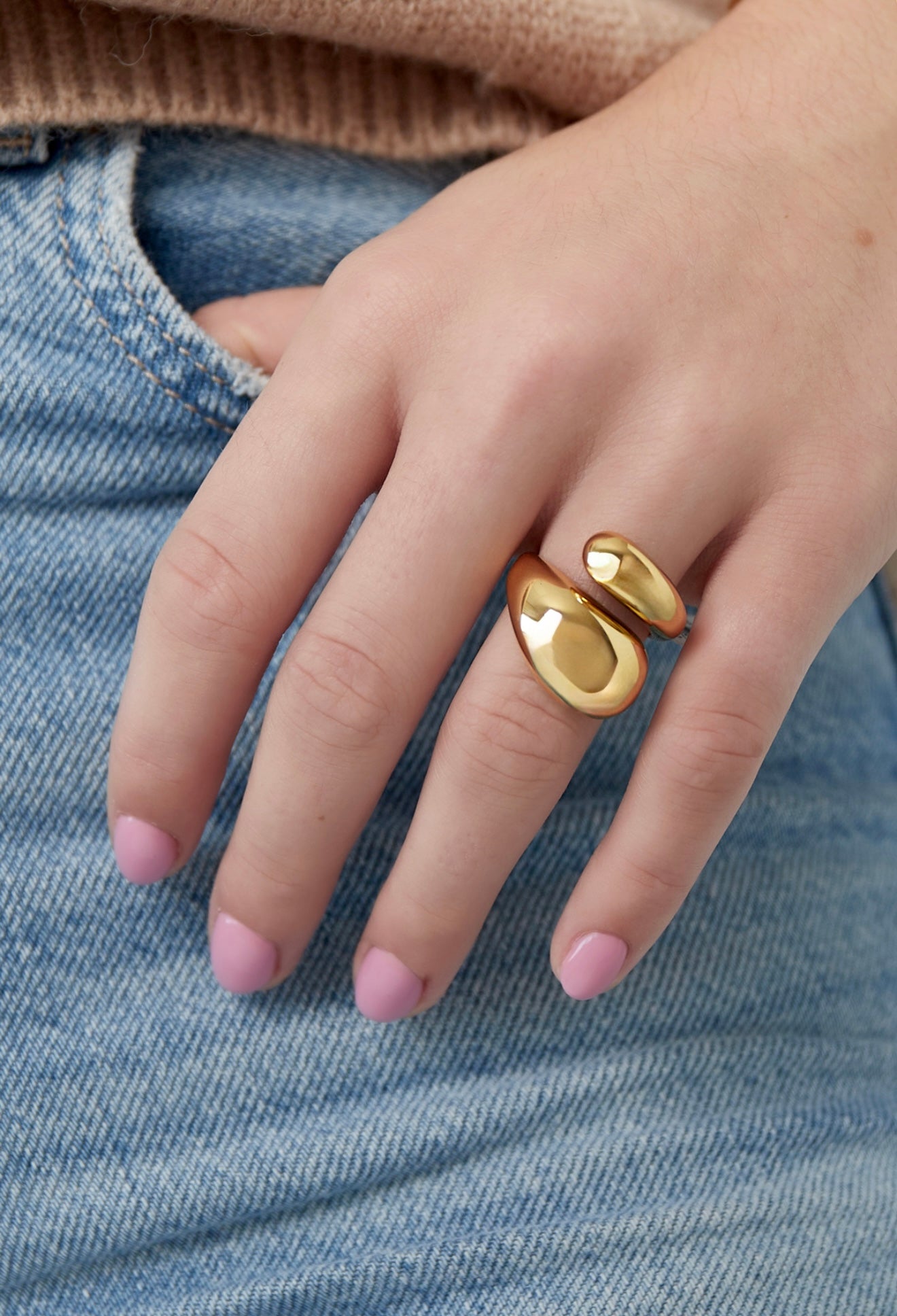 Connected ring