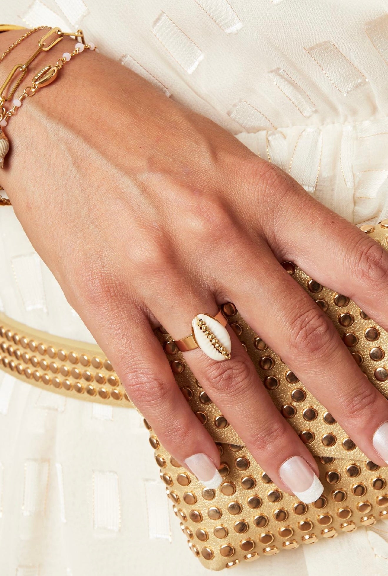 Ibiza shell ring