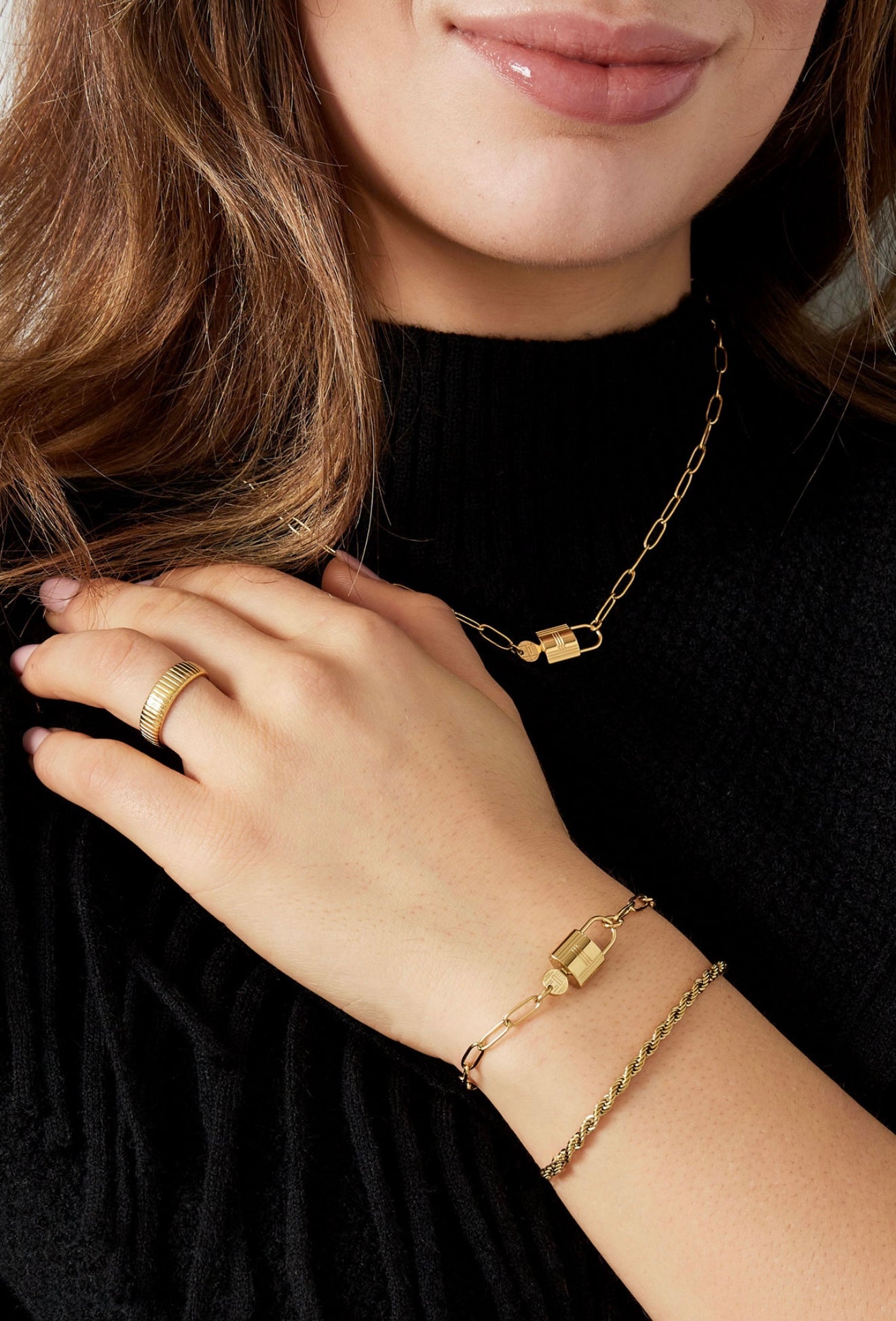 Twist bracelet