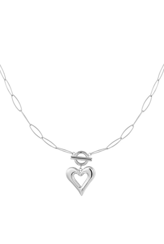 Liva heart necklace