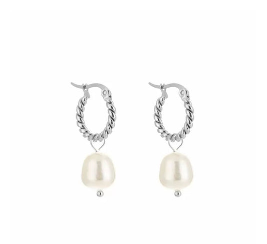 Parel earrings