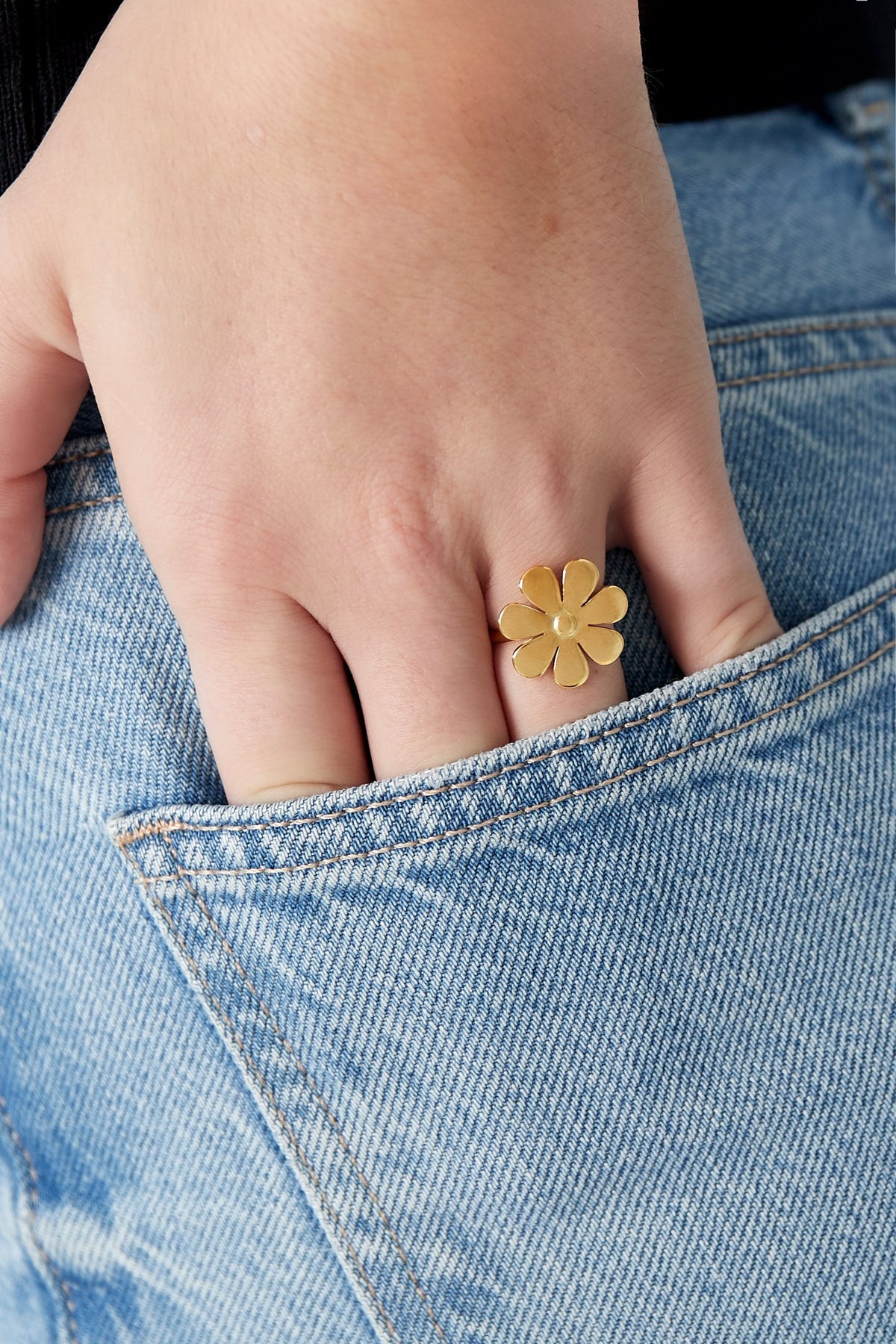 Flower ring