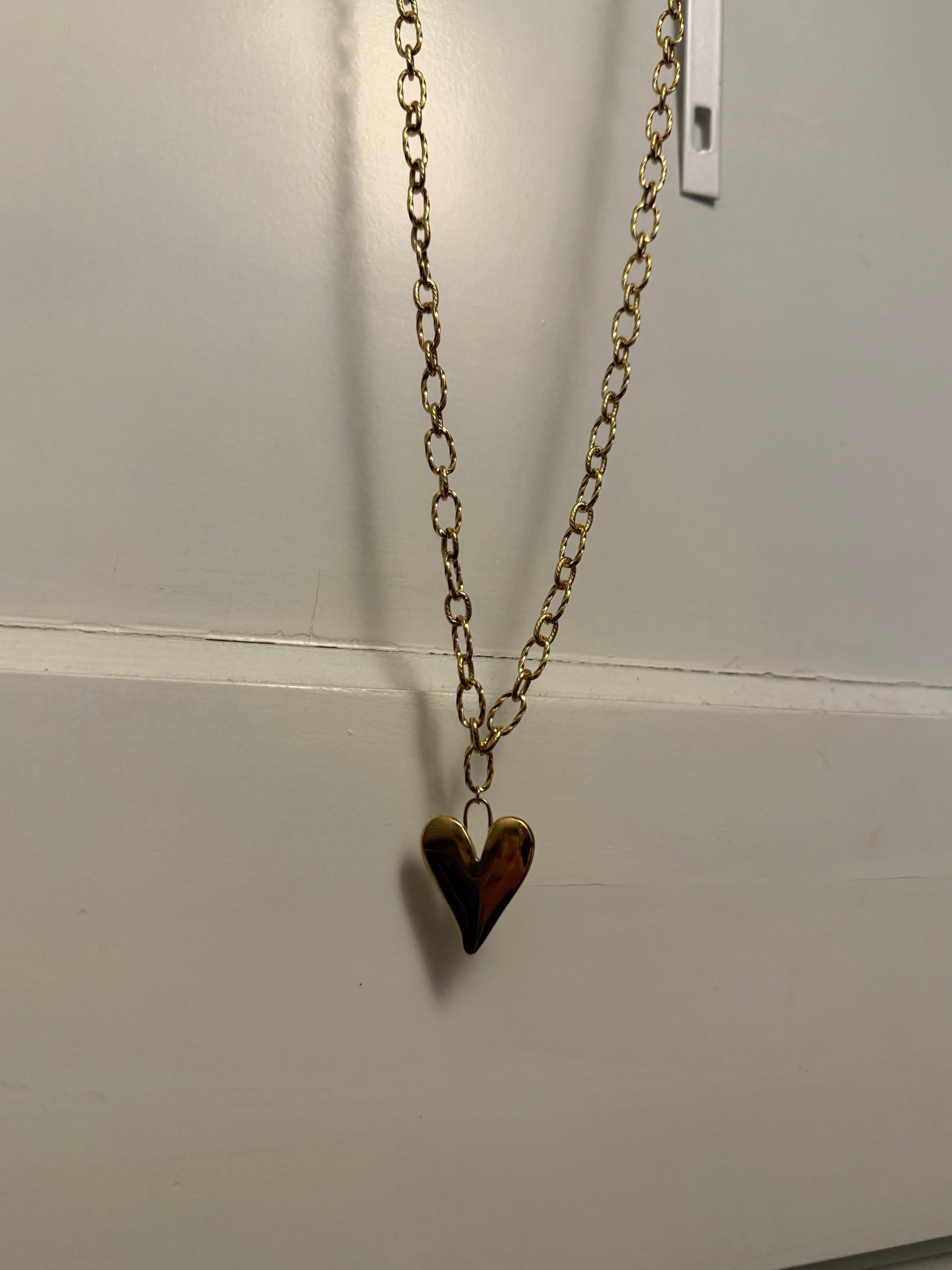 By Noa hart ketting