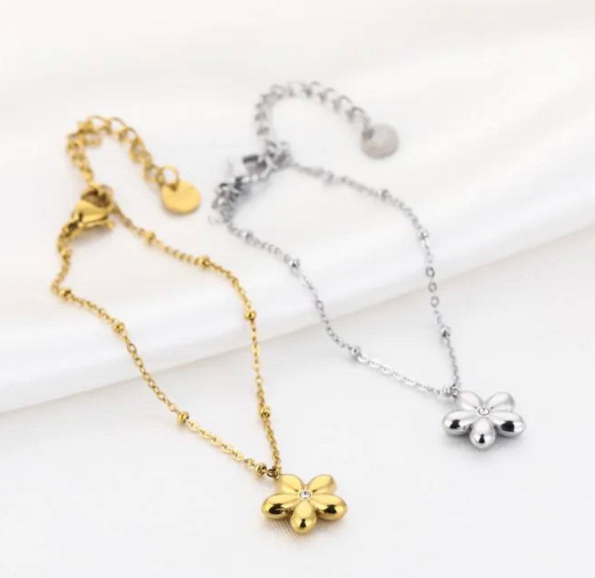 Little flower bracelet
