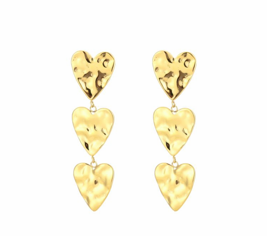 Triple hartjes oorbellen