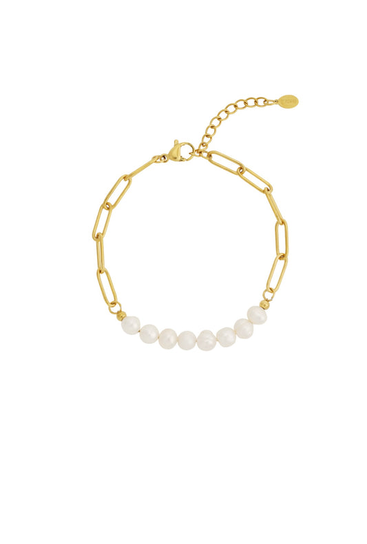 Pearl bracelet