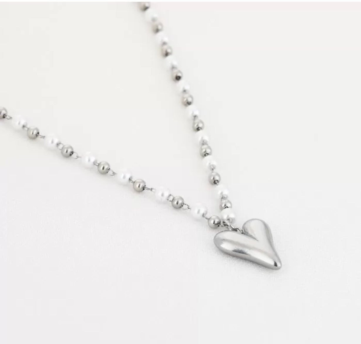Juna necklace